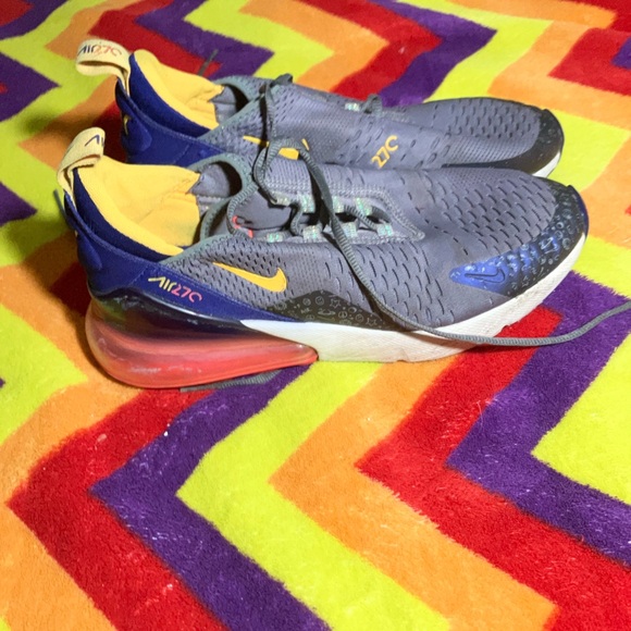 Nike Air Max 270 size 7Y - Picture 1 of 7